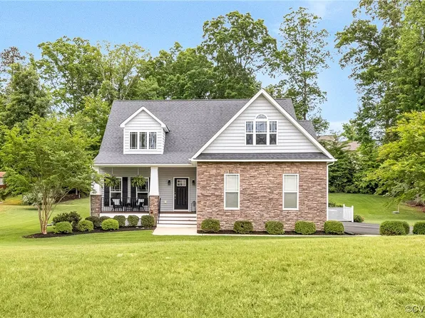 10527 Deerlake Dr, New Kent, VA 23124