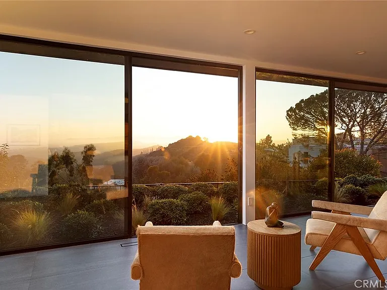 9015 Alto Cedro Dr — Photo 20