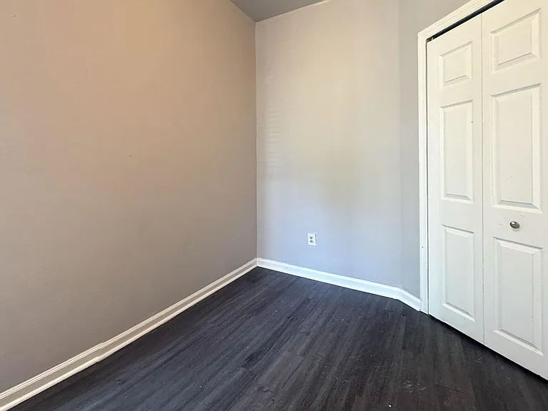 6047 Delancey St — Photo 8