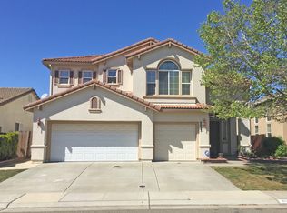 9023 Four Seasons Dr, Elk Grove, CA 95624