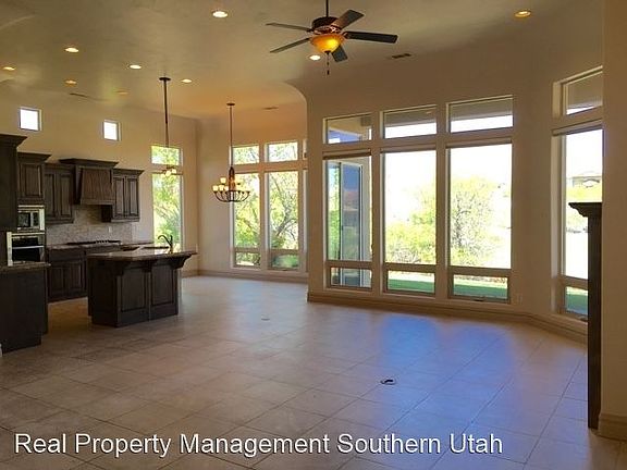 3rd image of 221 N Emeraud Dr #35