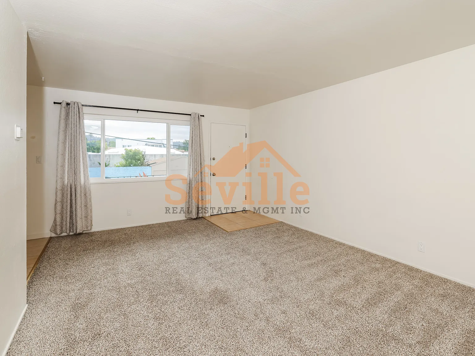 2 bed, 700 sqft, $2,395 — Photo 2