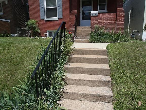 3rd image of 6131 Crescent Ave