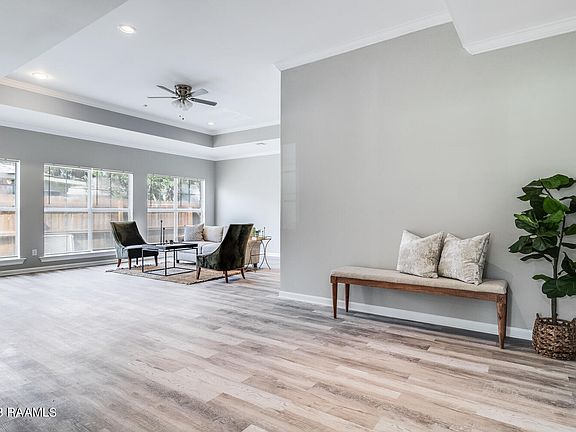 5th image of 307 Teakwood Dr