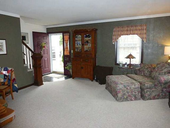 4th image of 326 Fairview Dr