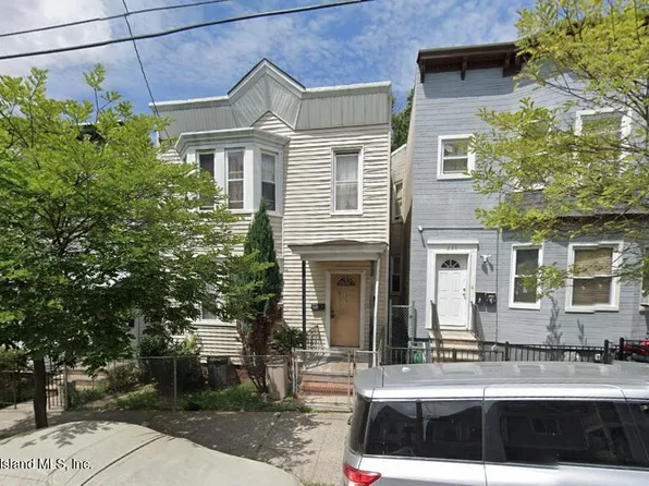 233 Benziger Ave, Staten Island, NY 10301