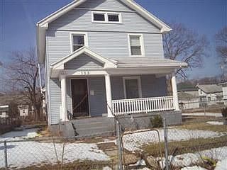 1st image of 105 N Ardmore Ave
