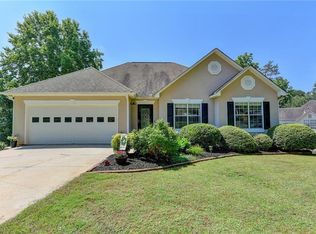 5455 Pilgrim Point Rd, Cumming, GA 30041