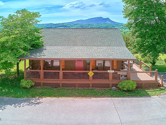 2nd image of 260 Moose Ridge Way