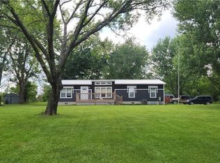 29290 Oxford Rd, Louisburg, KS 66053