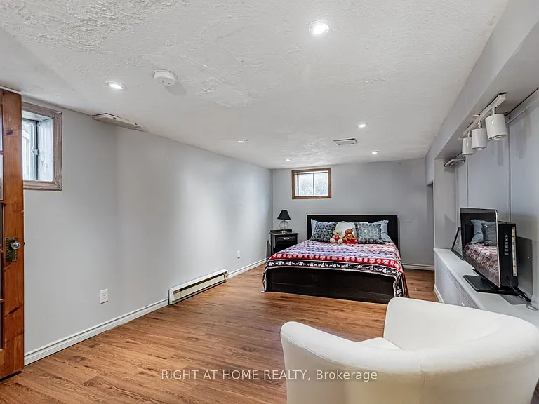 110A Harewood Ave — Photo 11