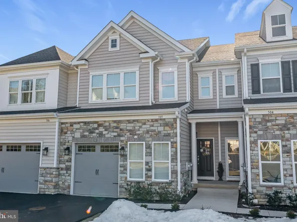 505 Trotters Ct, Newtown Square, PA 19073