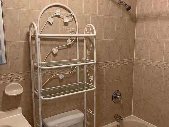 5th image of 10215 Dunton Ct Floor 1