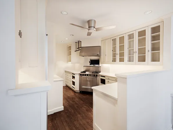 541 East 72nd Street image 8 of 19