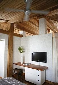 3rd image of 1233 Collins Ave APT 4
