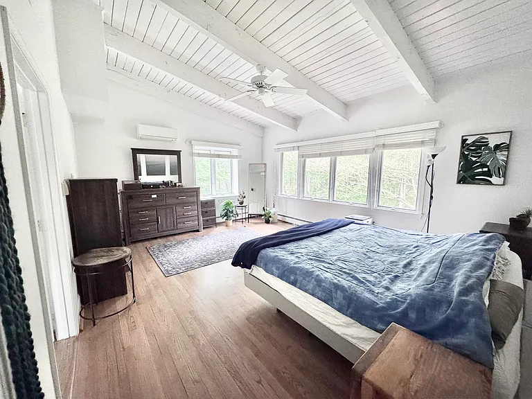 1430 Carrington Ln — Photo 27