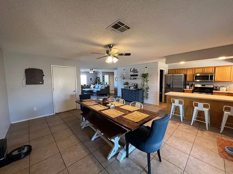 7132 E 24th Ln — Photo 7