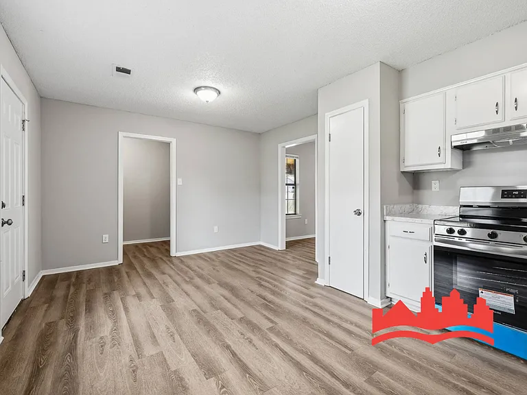 10372 Lafayette Dr — Photo 15