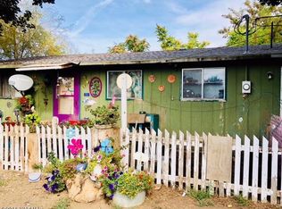 201 & 203 2nd St, White Swan, WA 98952