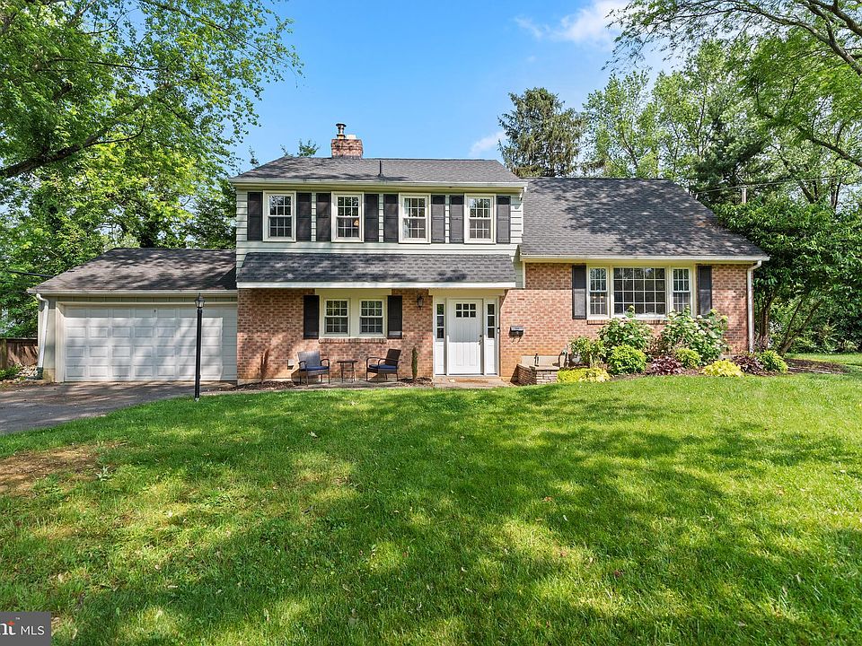 431 Blacklatch Ln, Camp Hill, PA 17011 | Zillow