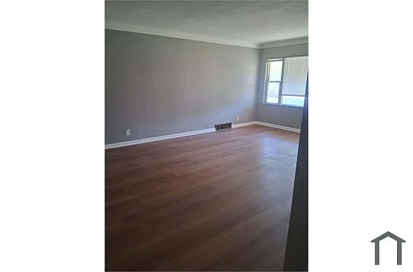 Building Photo - 9421 Dickerson Dr