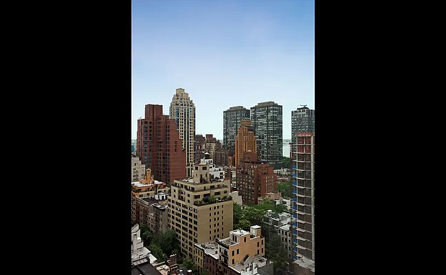 Rented by Douglas Elliman | media 4