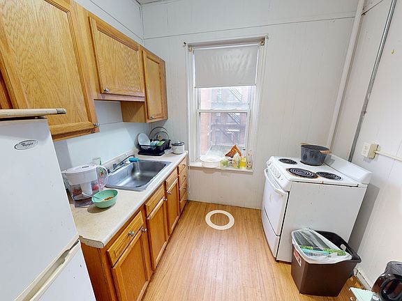 4th image of 5 Walbridge St #44
