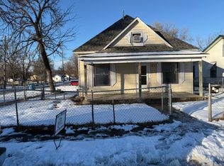 831 W Chestnut St, Carthage, MO 64836