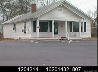 387 Railroad Ave, Rutherfordton, NC 28139