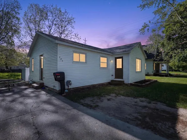 225 Grafton Ave, Alma, MI 48801