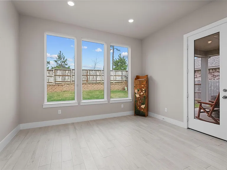 359 Mallorn Ln — Photo 19