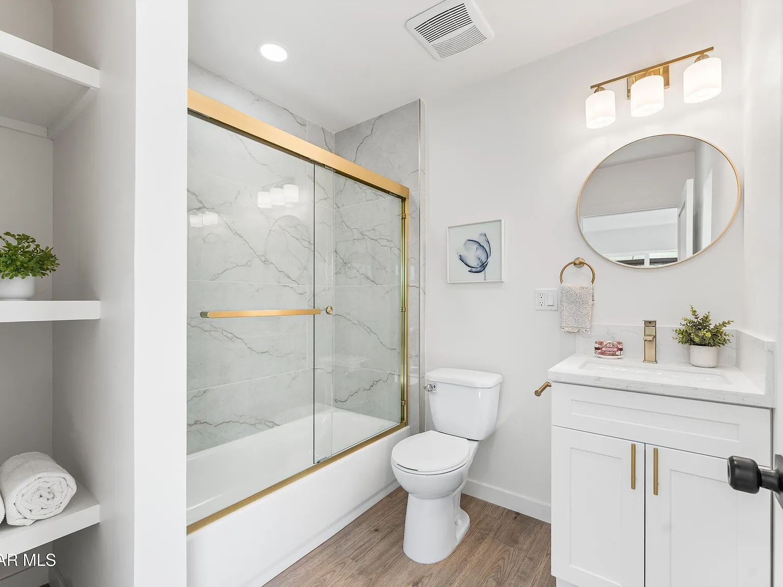 3 bed, 1700 sqft, $3,999 — Photo 3