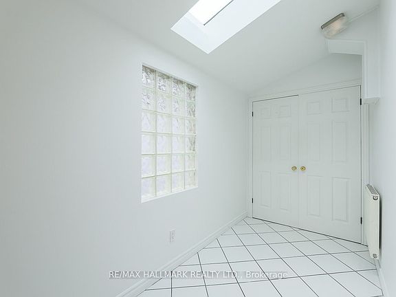 5th image of 50 Earl Grey Rd