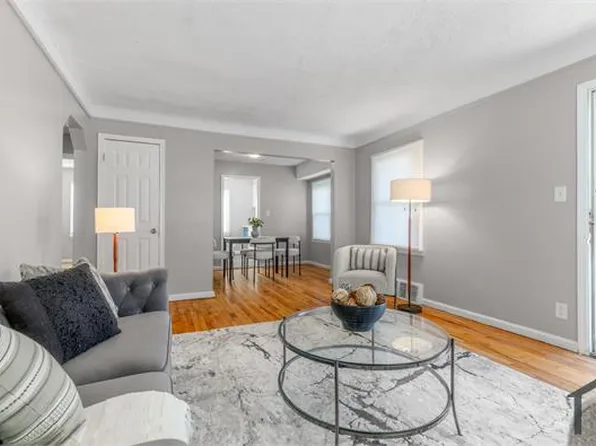 9256 Auburn St, Detroit, MI 48228