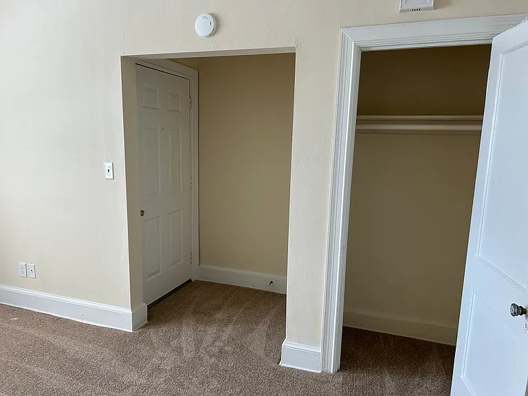 Park Manor — Photo 6