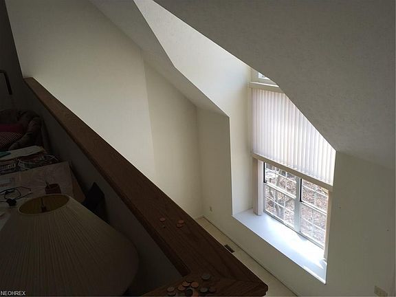5th image of 14331 Fullers Ln #39