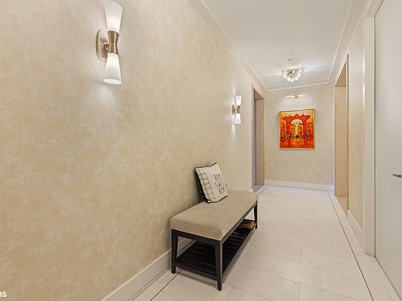 5th image of 200 Amsterdam Ave #5C