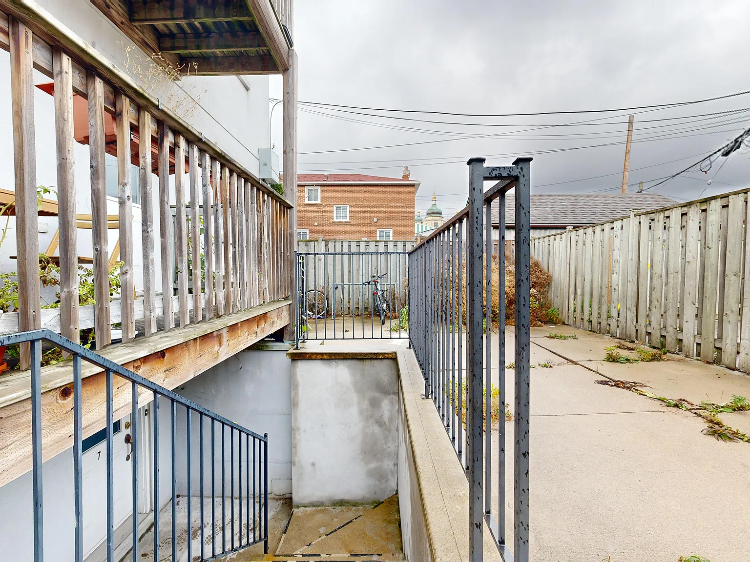 775 Ossington Ave — Photo 4