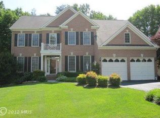 12887 Crouch Dr, Fairfax, VA 22030