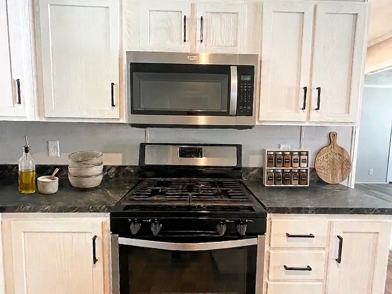 73 Ashley Cir #134 — Photo 7
