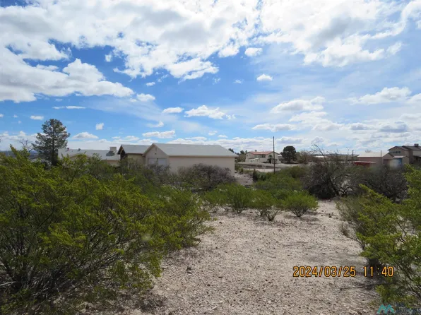 104 Taos Ct, Elephant Butte, NM 87935