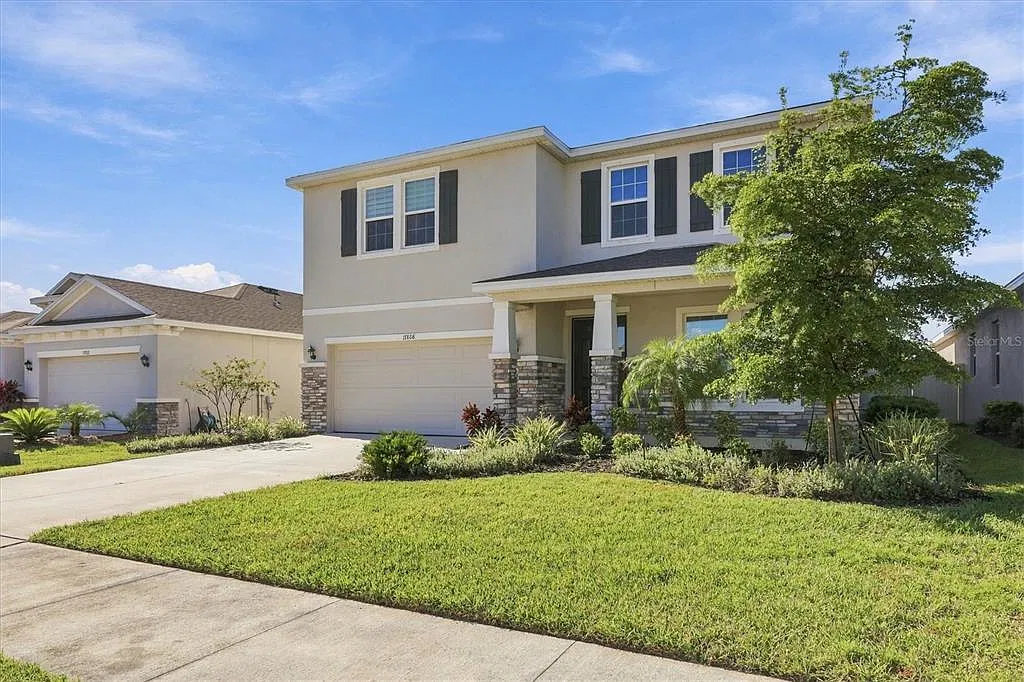 4 bed, 3.0 bath, 3362 sqft, $3,600 — Photo 1