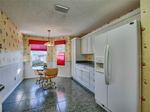 5th image of 2702 La Posada Dr