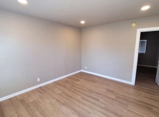 356 E Edgeware Rd, Los Angeles, CA 90026