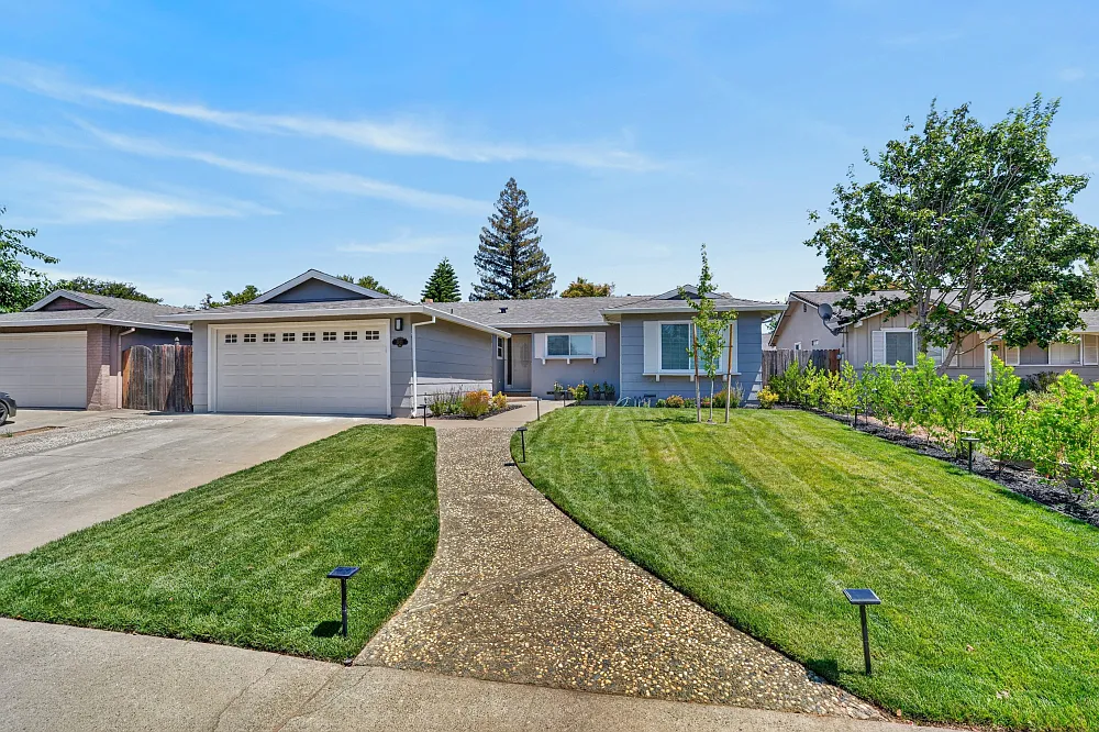 2833 Sandbrook Court - 1 — Photo 1