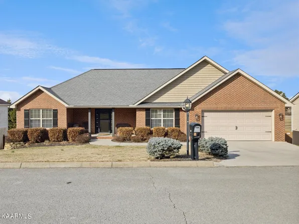 8113 Cambridge Gables Ln, Knoxville, TN 37938