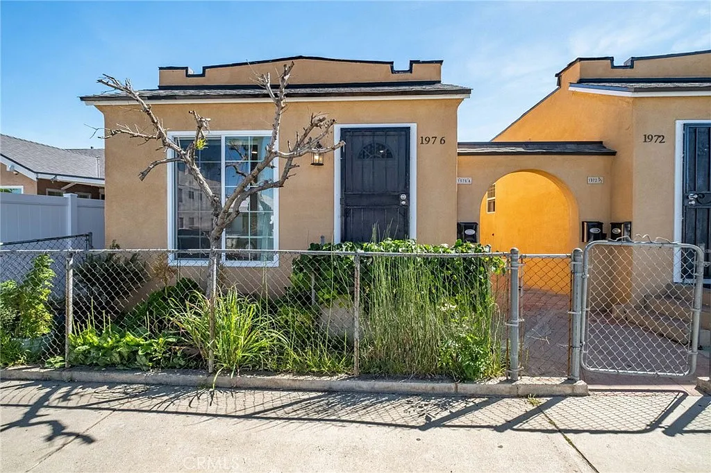 2 bed, 650 sqft, $2,850 — Photo 1