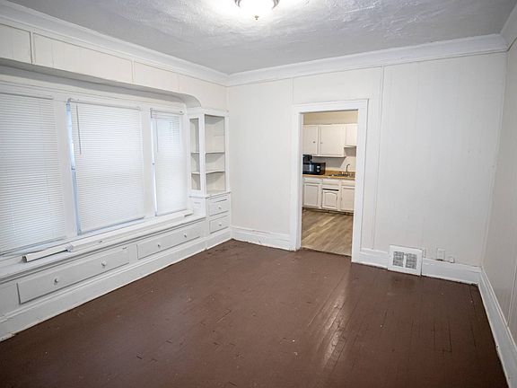 5th image of 3332 E 145th St #2