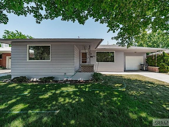 2nd image of 935 Stanger Ave