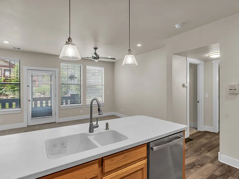 8381 Meadowview Ct #A21 — Photo 5